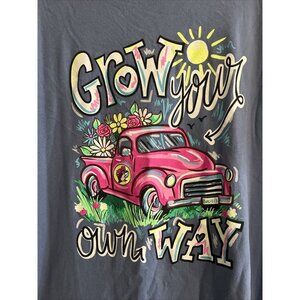 Buc-ees Womens T-Shirt 2XL Blue Grow your Own Way Truck Flowers Short Sleeve
